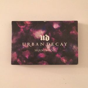 •NWT• Urban Decay Shadow Box Palette